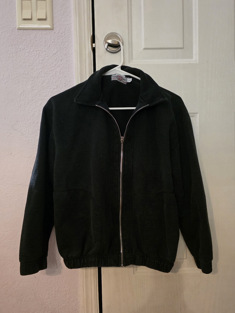 Non Fiction Tiger Brand Athletic Gear Small Womens Zip-up Black Jacket